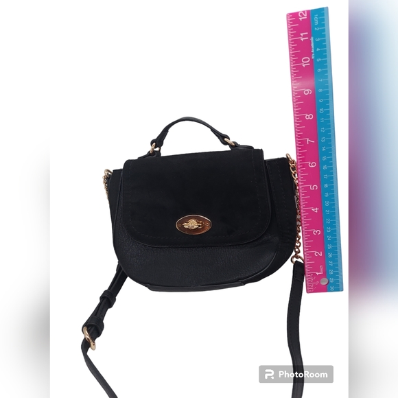 Lauren Conrad Black Crossbody Purse - Picture 11 of 13